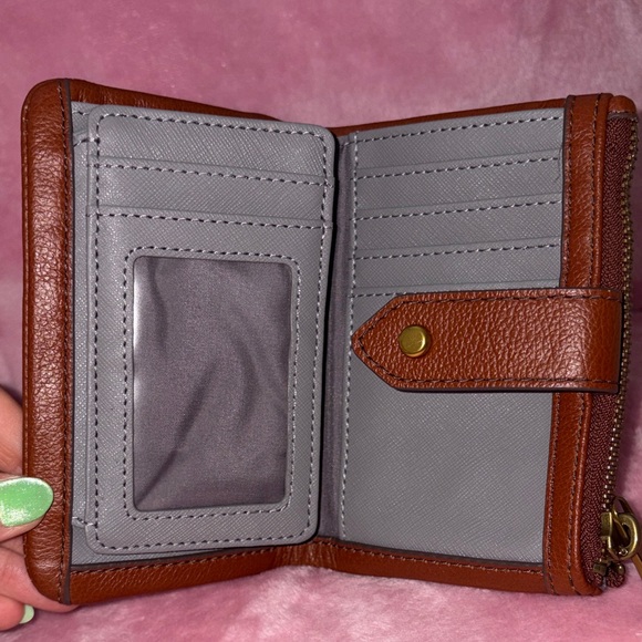 Fossil Lainie Multifunction Brown Leather Wallet NWOT - Picture 11 of 12
